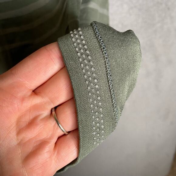 Athleta womens workout top non slip ruched short sleeve striped tight gym Small - Picture 4 of 9